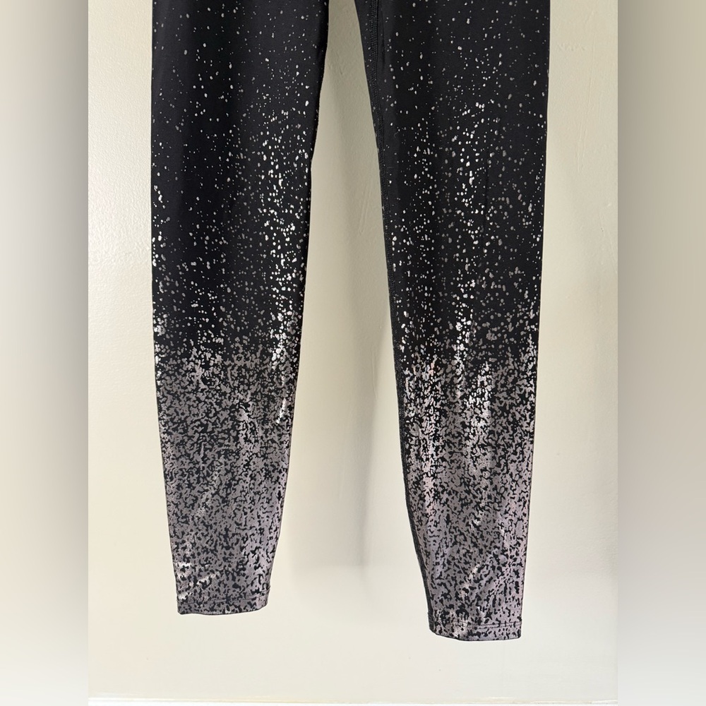 Beyond Yoga Alloy Ombre High Waisted Leggings in Black/Gunmetal Speckle Size‎ S - Picture 4 of 10